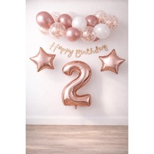 Patladı Gitti Rose Gold Konsept 2 Yaş Doğum Günü Kutlama Seti; Beyaz Gold Konfetili Balon, Rakam Yıldız Folyo ve Banner