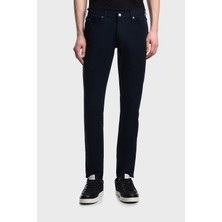 Emporio Armani Pamuklu Slim Fit Düşük Bel Jeans Erkek Kot Pantolon EM000121 AF22611 UB118