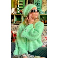 ORGANICMIRA El Örgüsü Yonca Detaylı Yeşil Peluş Hırka ve Ressam Bere Takımı - St. Patrick's Day Özel Tasarım