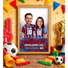 Bk Gift Kişiye Özel Isimli Bordo-Mavi Sevgili Karikatürlü Ahşap Çerçeveli Tablo - 40X25CM, Doğum Günü Hediyesi, Taraftar Hediyesi