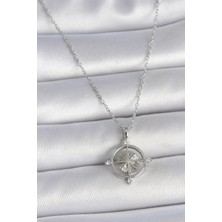 Bazarhane 316L Çelik Gümüş Renk Zincir Zirkon Taşlı Pusula Model Kadın Kolye