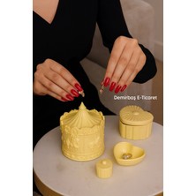 Genel Pastel Sarı - Atlı Karınca Tasarımlı Takı Kutusu ve 3’lü Kalp Şeklinde Takı Kutusu Seti