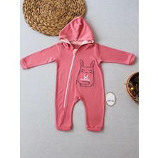 DMR Elegance 6-9 9-12 Ay Ef Çizgi Boy Fermuarlı Tavşan Nakışlı Kapşonlu Kız Erkek Bebek Tulumu Gül Kurusu