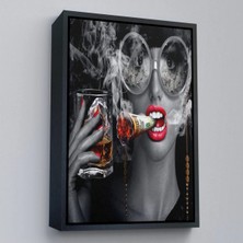 Beta Moda Hub Ahşap Çerçeveli Dolar Ile Gözlüklü Sigara Içen Kadın Tablosu-