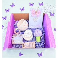 Nunu Event 🦋 Pembe & Lila Konsept Hediye Kutusu – Kalpli Kupa & Kelebek Detaylı Özel Tasarım Set 💜