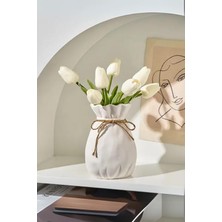 Day Home Kese Formlu Beyaz Seramik Vazo (Canlı Çiçek Uyumlu)