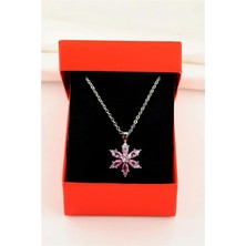 Euromoda Kutulu Aster Çiçeği Tasarımlı Zirkon Taşlı Kolye