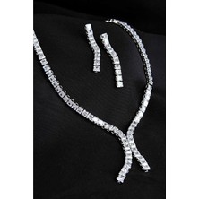 Euromoda Özel Zirkonium Taşlı Gümüş Kaplamalı Kolye Küpe Abiye Takım Seti