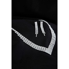 Euromoda Özel Stras Taşlı Gümüş Kaplamalı Kolye Küpe Abiye Takım Seti