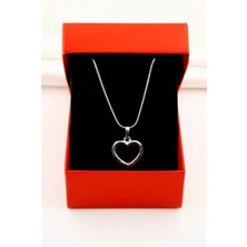 Euromoda Kilit Kalp Tasarımlı Özel Yılan Zincirli Gümüş Renkli Kolye