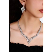 Euromoda Özel Zirkonium Taşlı Gümüş Kaplamalı Kolye Küpe Abiye Takım Seti