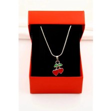 Euromoda Kalp Kiraz Tasarımlı Özel Yılan Zincirli Gümüş Renkli Kolye