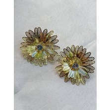 IRONMOON Altın Renk Çiçek Tasarımlı Çivili Kadın Küpe