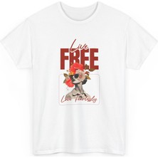 Tişört Kodu Live Free Love Fearlessly Kadın Tişört – Vintage Çiçek Kolaj Tasarımlı Regular Fit T-Shirt