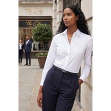 Tudors Kadın Slim Fit Dar Kesim Vucüda Oturan Uzun Kollu Gizli Düğme Detaylı Beyaz Basic Gömlek