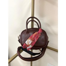 Zemihra Kadın Mini El & Omuz Çantası – Altın Detaylı, Fular Aksesuarlı Makyaj Çantası