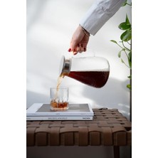 Dekorz Dükkan Kabartmalı Cam Sürahi - Metal Filtre Kapaklı 1700 ml