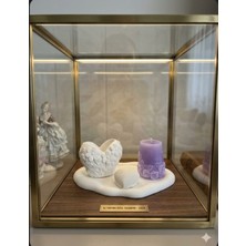 Doğal 3’lü Dekoratif Obje Seti - Çiçekli Saksı, Kalp Figürü ve Mor Mum - Tepsi Dahil