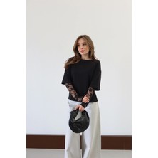 Kolu Dantelli Bisiklet Yaka T-Shirt Siyah