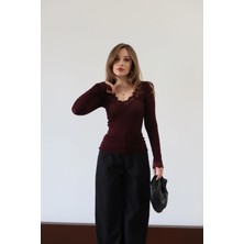 Yakası Dantelli Ince Bluz Bordo