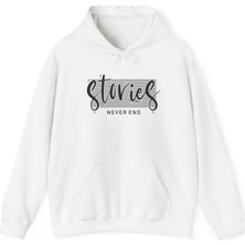 Tişört Kodu Stories Never End Kadın Kapüşonlu Sweatshirt – Minimal Yazı Tasarımlı Rahat Hoodie