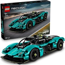 LEGO Technic Aston Martin Valkyrie 42208-9 Yaş ve Üzeri Araba Seven Çocuklar Için Araba Modeli Içeren Yaratıcı Oyuncak Araba Yapım Seti, Doğum Günü ve Özel Gün Hediye Fikri (707 Parça)