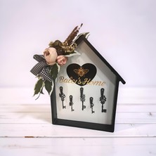 Florivya Kişiye Özel Ev Şeklinde Anahtar Askılığı – Isim Yazılı Dekoratif Anahtar Panosu