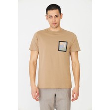 White Stone Bej Bisiklet Yaka Baskı Detaylı Erkek T-Shirt