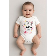 Sedirli Beyaz Kısa Kol 40'ım Uçtu Temalı Baskılı Bebek Zıbın Bisiklet Yaka Unisex Body %100 Pamuk