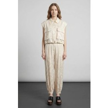 Jakarlı Büzgü Detaylı Bej Yelek