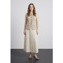 Yelek Detaylı Piliseli Vizon Elbise