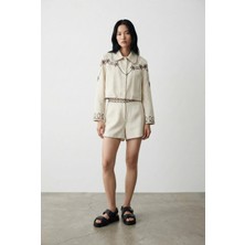 Nakış Detaylı Keten Ekru Ceket