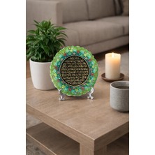 Karınca Duası Yazılı Dekoratif Çini Tabak 18 cm – Islami Duvar Süsü & Masaüstü Standlı Manevi Hediyelik