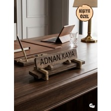 Kişiye Özel Doğal Ahşap Masa Üstü Ünvan Isimlik(Ceviz)(Kişiye Özel)