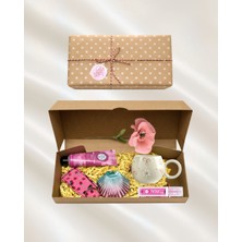 Cihania Store Kadınlar Günü-Doğum Günü-Sevgililer Günü Hediye Kutusu - Kurdele