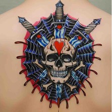 Bontexs Neo-Traditional Kurukafa ve Örümcek Ağı Tasarımlı Renkli Sırt Dövmesi