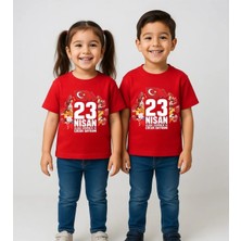 Efendioğlu Design Kısa Kollu Büyük 23 Nisan Yazılı Yabancı Çocuklar Kenarda Baskılı Çocuk T-Shirt