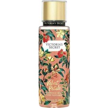 Victoria's Secret Velvet Petals Fragrance Mist 250 ml Kadın Vücut Spreyi