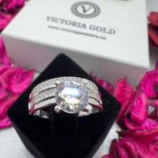 Victoria 925 Ayar Gümüş Büyük Tektaş Kadın Yüzük – Taşlı Şık Zirkon Tasarım