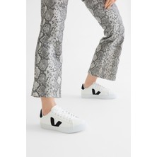 Tonny Black Kadın Beyaz Siyah Kauçuk Taban Rahat Bağcıklı Sneaker