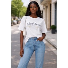 by Eylül Ertürk Inci Detaylı T-Shırt