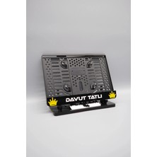 Pi Dekorasyon Taçlı Kişiye Özel Isimli Pleksi Motor Plakalığı