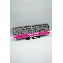 Pi Dekorasyon El Yazı Fontlu Kraliçe Taclı Pembe Beyaz Kişiye Özel Isimli Pleksi Araba Plakalığı