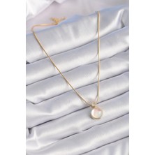 Moresun Buğz 316L Çelik Gold Renk Beyaz Sedefli Vintage Kadın Kolye - Buğz
