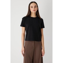 On Kadın Dikiş Detaylı Sıfır Yaka T-Shirt 71458 Siyah