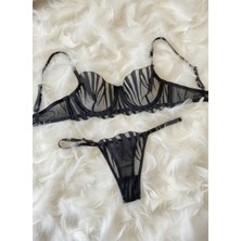 Feenia Swordy Siyah Tül Üzeri Işlemeli Sütyen Takım