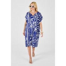 Bacc Saks Desenli V Yaka Yarasa Kol Oversize Midi Elbise BCVL-254019
