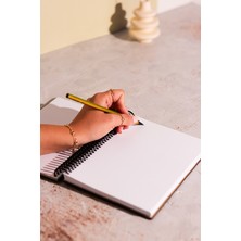 Özgün Adım Doğal Ahşap Kapaklı Çizgisiz Defter - Şık ve Dayanıklı Tasarım