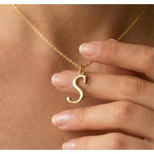 Ashak Accessories Kadın 925 Ayar Gümüş Zincirli S Harfi Classic Baş Harfli Harf Alfabe Isim Kolye