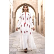 Modanı Seç Beyaz Önü ve Kolları Otantik Nakışlı Eteği Kat Kat Uzun Elbise